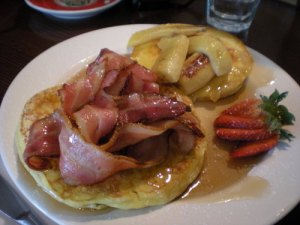 pancake with bacon, banana and maple syrup 
